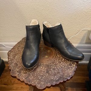 Lucky Brand leather booties with faux fur lining